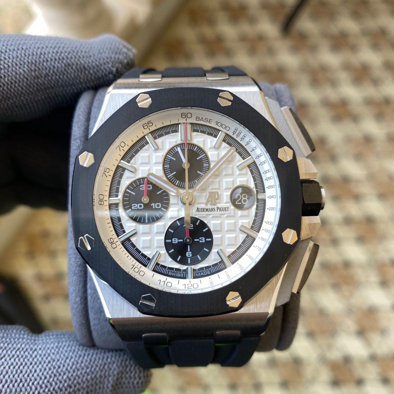 APFTOP imitation  replica  watch Audemars Piguet Royal Oak  Offshore  series 26400IO.OO.A004CA.01 watches  / AP292