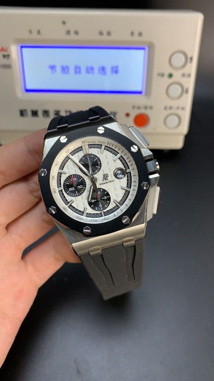 APF Factory Audemars Piguet熊猫 Royal Oak  Offshore   replica imitation 26400SO.OO.A002CA.01 watches  / AP287