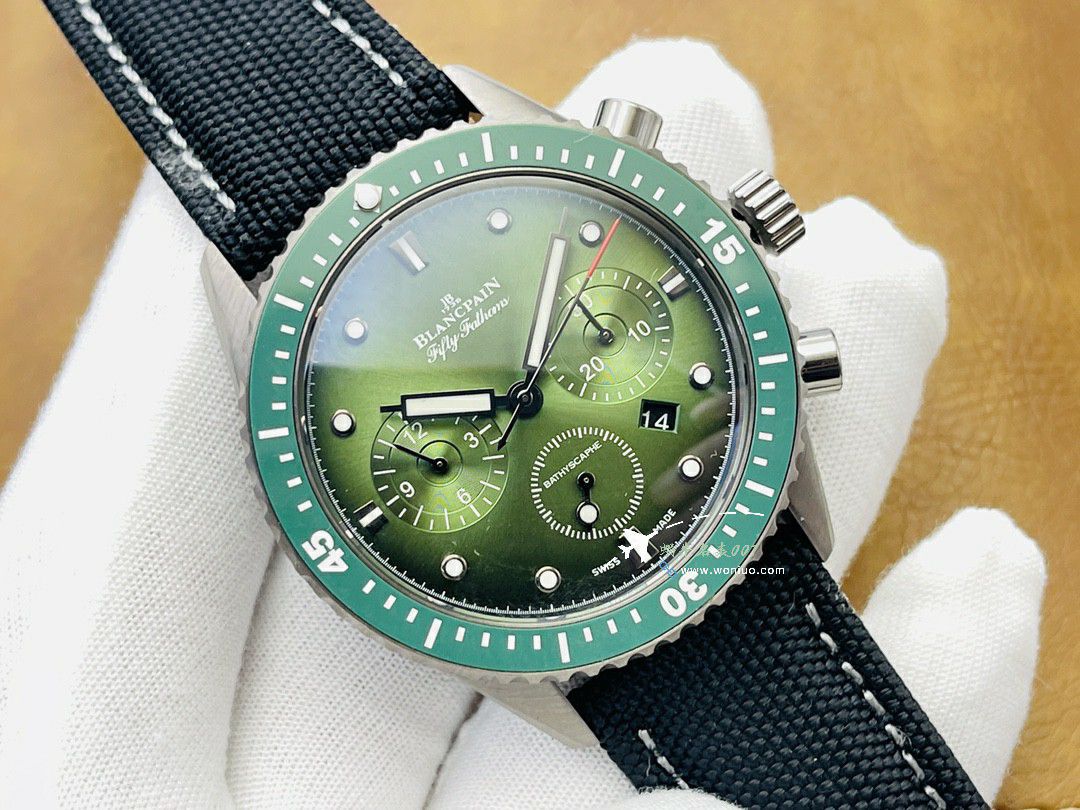 JB Factory Blancpain Fifty Fathoms series 5200-0153-B52A（极光绿TOP replica imitation  watch） watches  / BP077