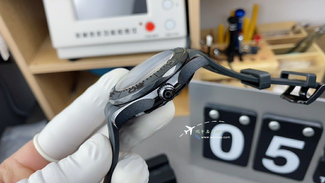 VS Factory  Omega Seamaster 300 meters  Darth Vader TOP replica imitation  watch210.92.44.20.01.003 watches  / VS806