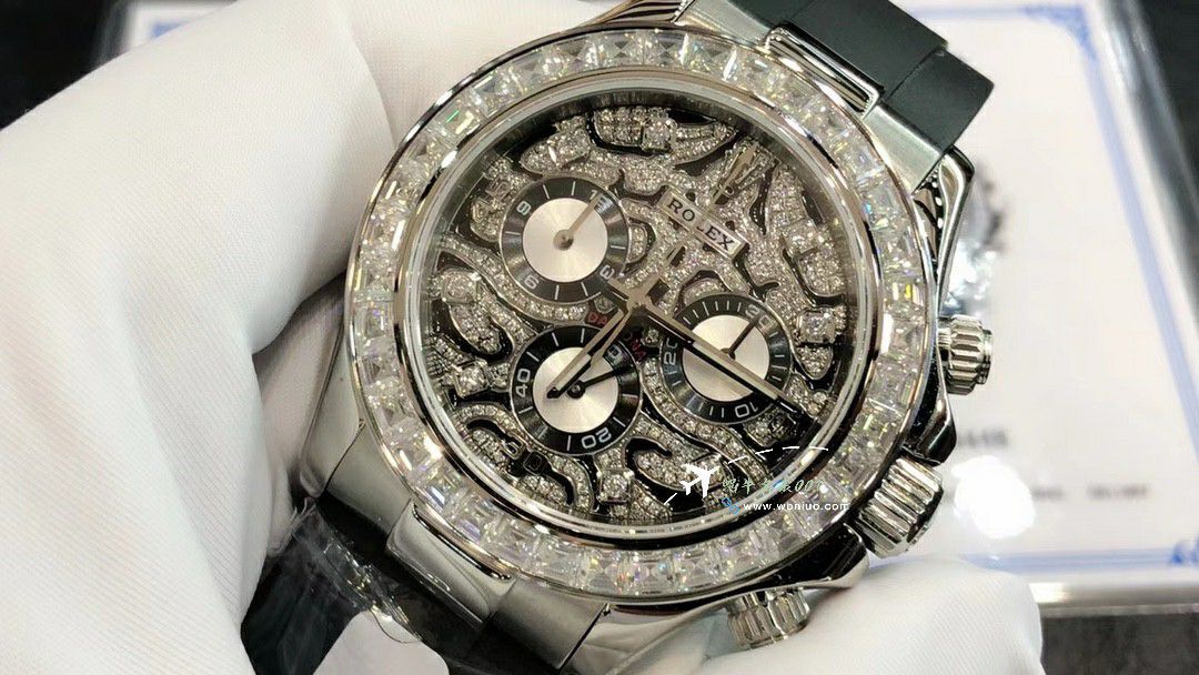  Ultra-high-end  Customized Rolex Cosmograph  gold 虎 Daytona  replica imitation  watch116588 TBR watches  / R880