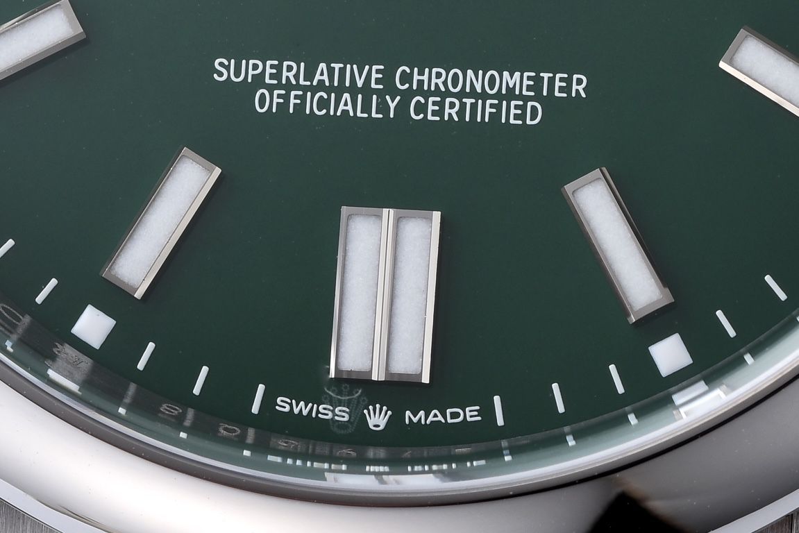 clean Factory Rolex Oyster Perpetual 41mm replica imitation  watch series m124300-0005 watches  / R881