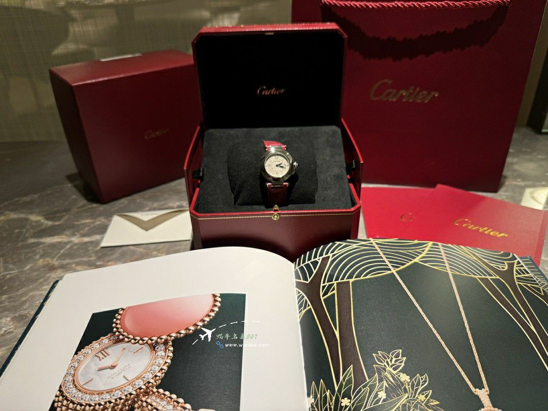 AF Factory 100% imitation  Women watchCartier帕莎 series WJPA0018，WGPA0018 watches  / K337