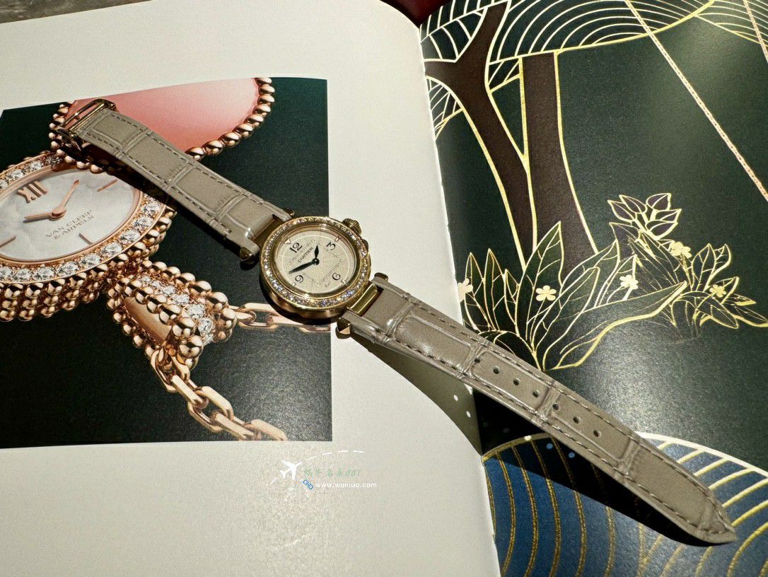 AF Factory 100% imitation  Women watchCartier帕莎 series WJPA0018，WGPA0018 watches  / K337