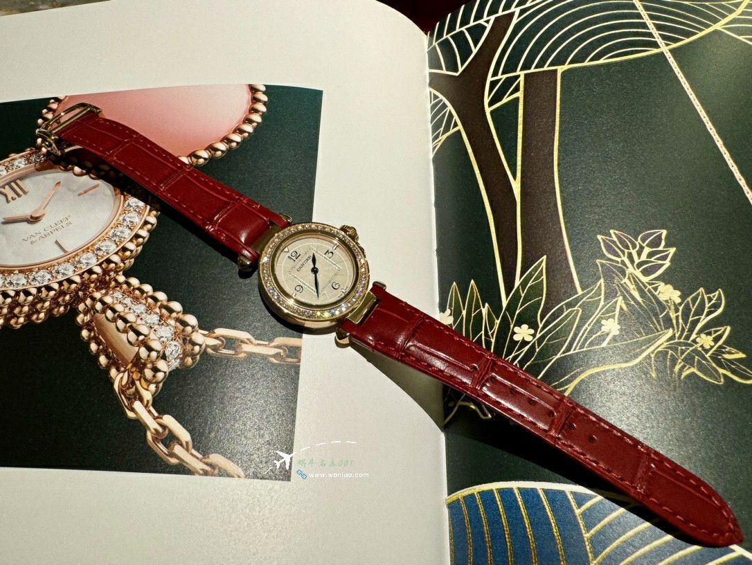 AF Factory 100% imitation  Women watchCartier帕莎 series WJPA0018，WGPA0018 watches  / K337
