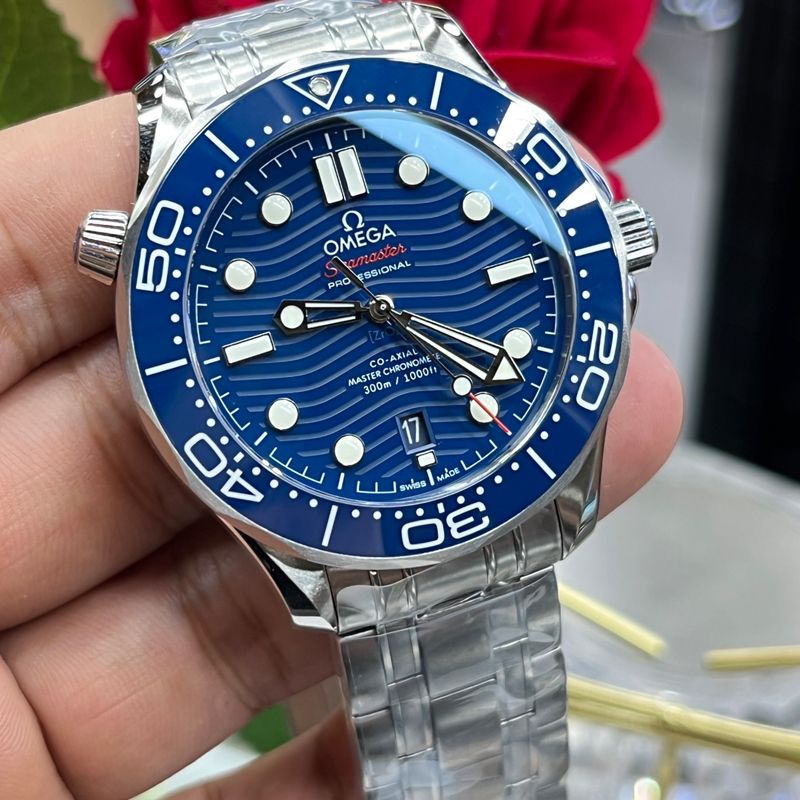 VS Omega Seamaster 300 meters   replica imitation  series 210.30.42.20.03.001 watches 