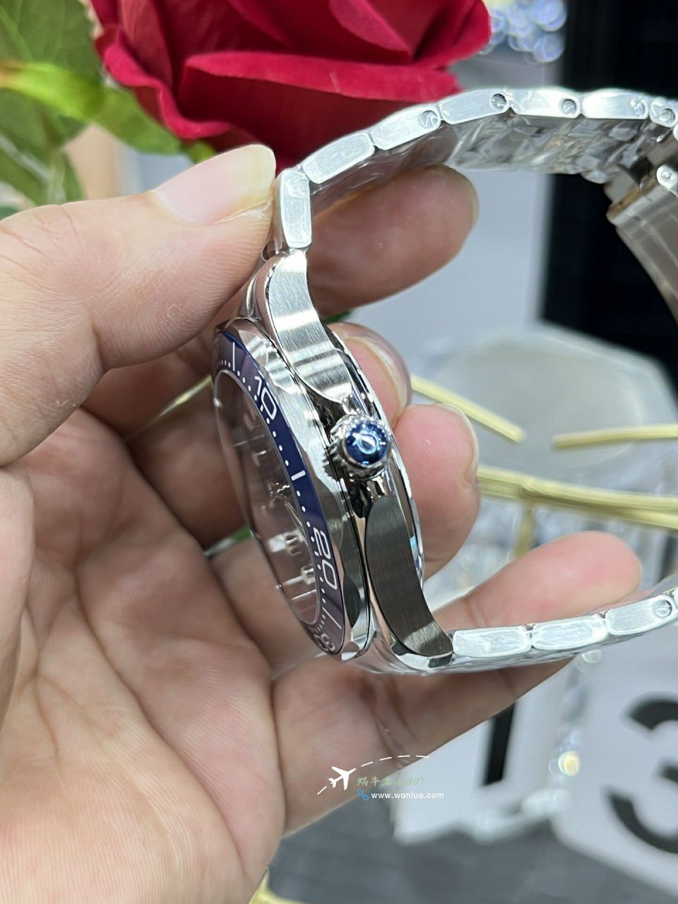 VS Omega Seamaster 300 meters   replica imitation  series 210.30.42.20.03.001 watches  / VS812