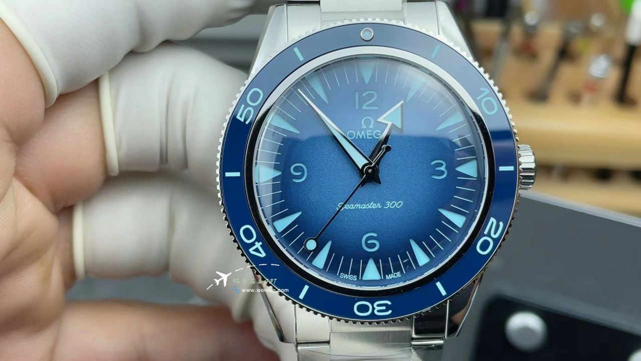 VS Omega Seamaster 300 replica imitation  Poseidon Spectre 234.30.41.21.03.002 watches  / VS813