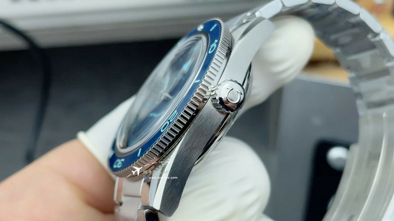 VS Omega Seamaster 300 replica imitation  Poseidon Spectre 234.30.41.21.03.002 watches  / VS813