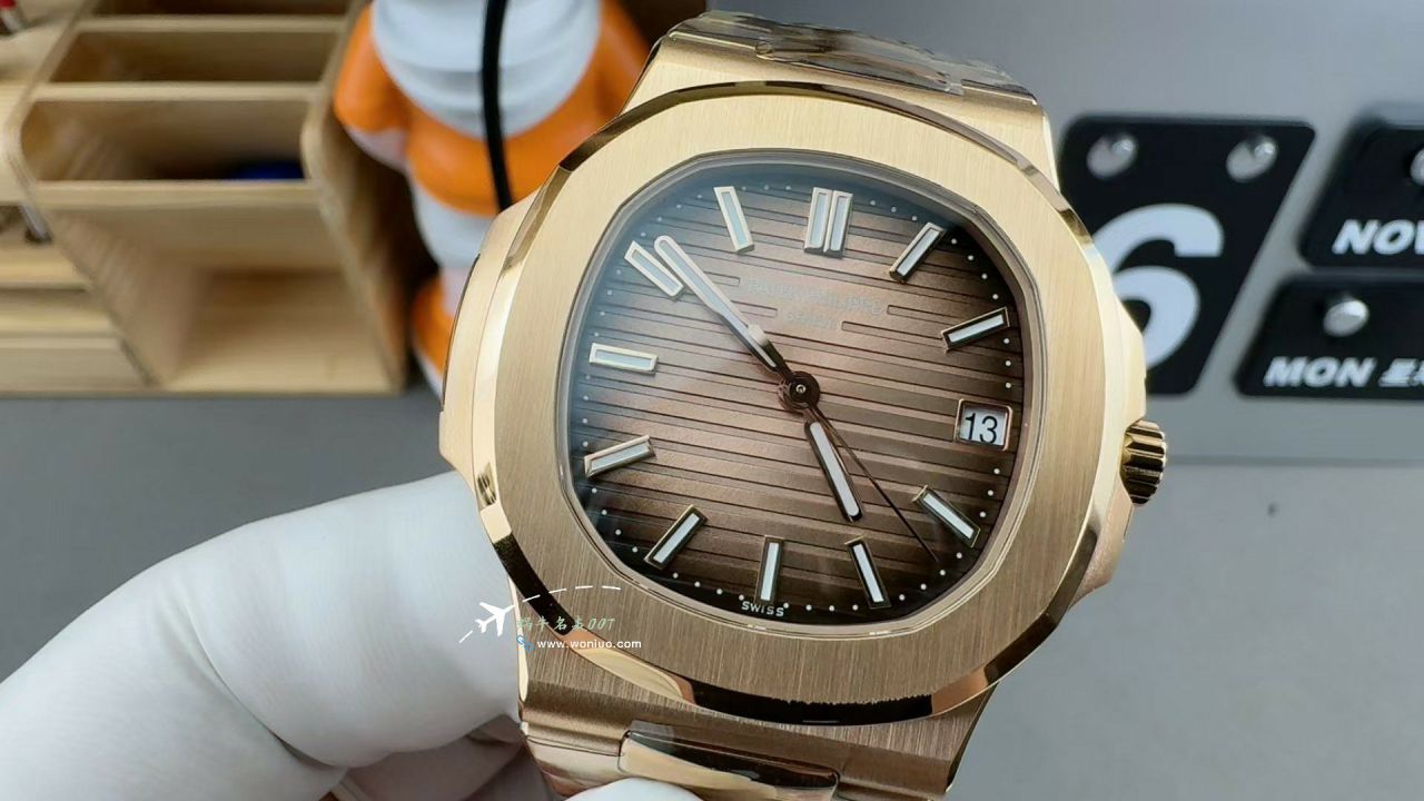 3K Customized movement Patek Philippe  imitation  Tiffany  Nautilus 5711/1A-018 watch / BD506