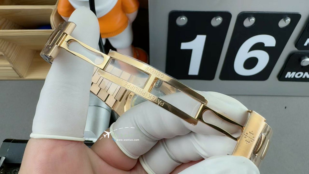 3K Customized movement Patek Philippe  imitation  Tiffany  Nautilus 5711/1A-018 watch / BD506