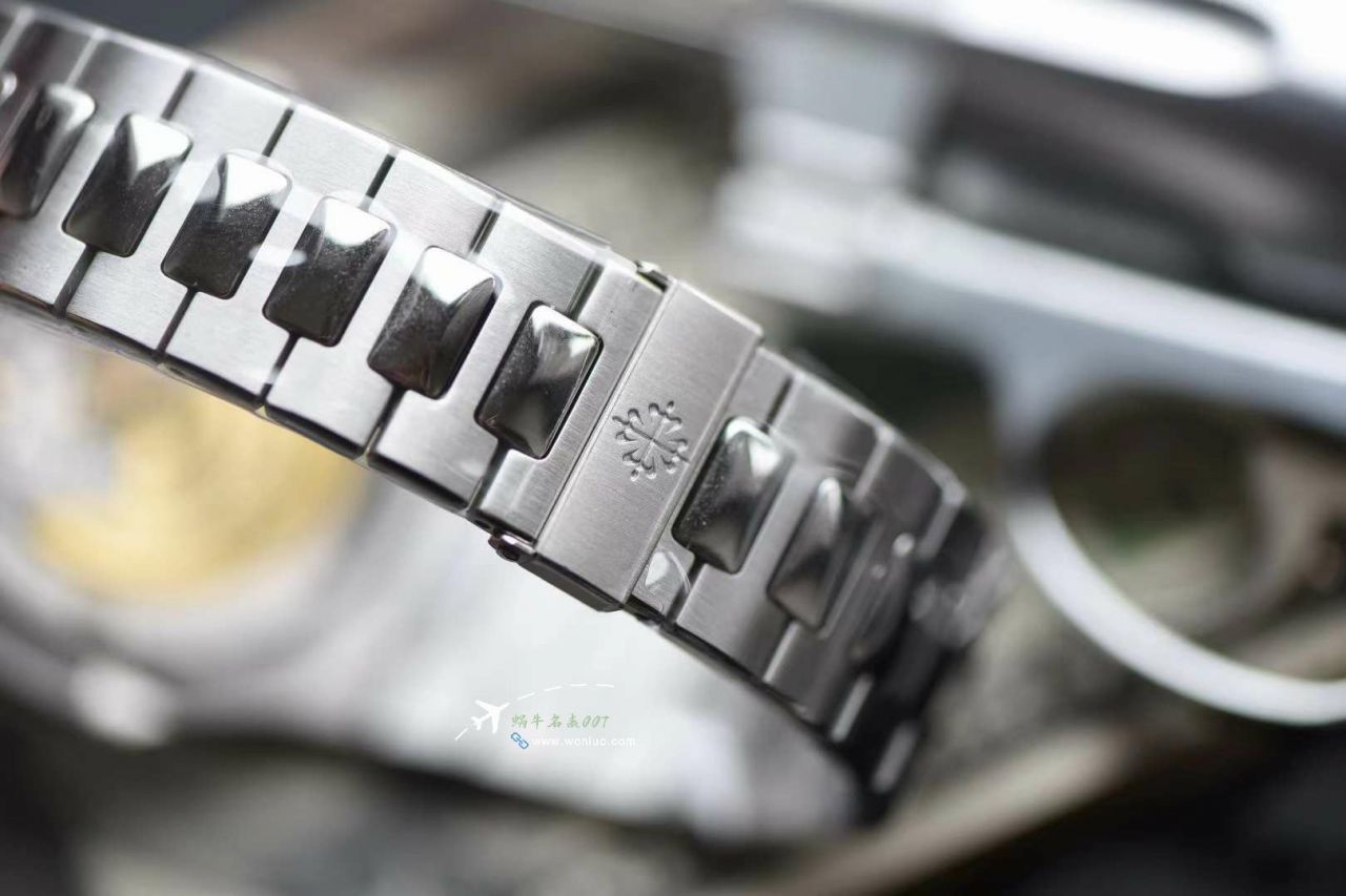 3K Customized movement Patek Philippe  imitation  Tiffany  Nautilus 5711/1A-018 watch / BD506