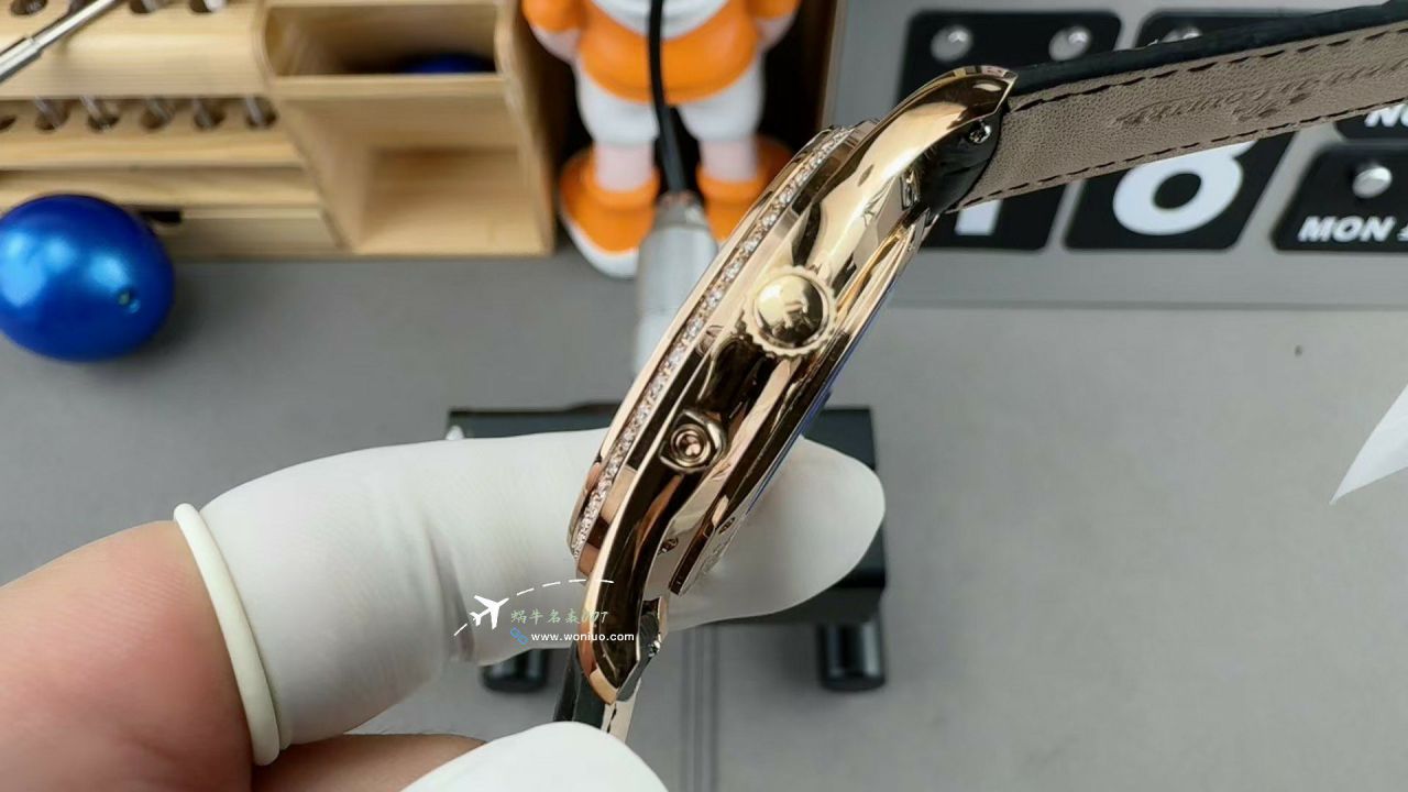 APSJaeger-LeCoultre Master Collection  Moon Phase   imitation  replica 1362501 watches  / JJ202