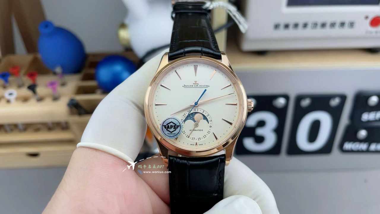 APSJaeger-LeCoultre Master Collection  Moon Phase   imitation  replica 1362501 watches  / JJ202