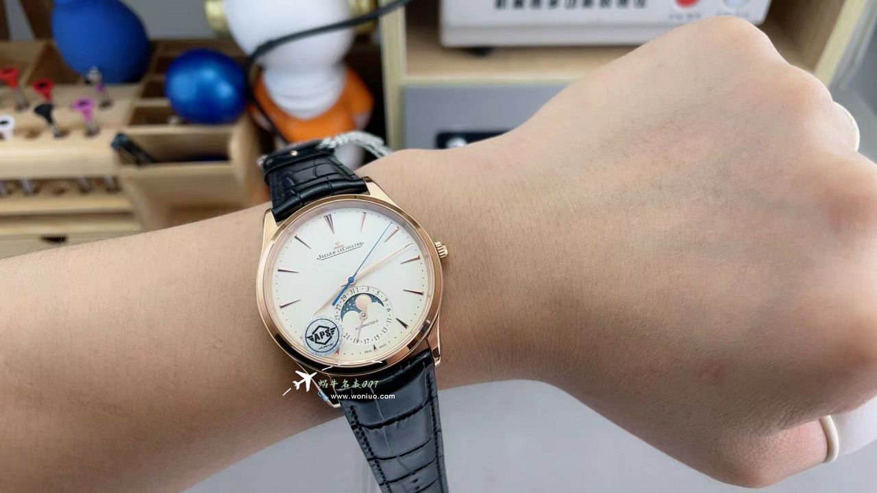 APSJaeger-LeCoultre Master Collection  Moon Phase   imitation  replica 1362501 watches  / JJ202