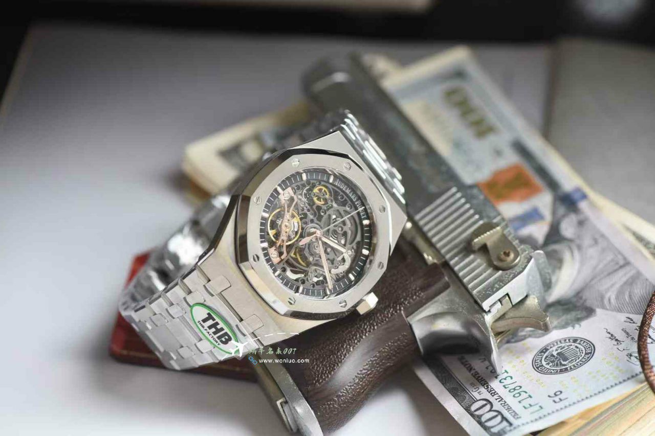 THB Factory Audemars Piguet Royal Oak 100% replica imitation 15407ST.OO.1220ST.01和15407OR.OO.1220OR.01 watch / AP295