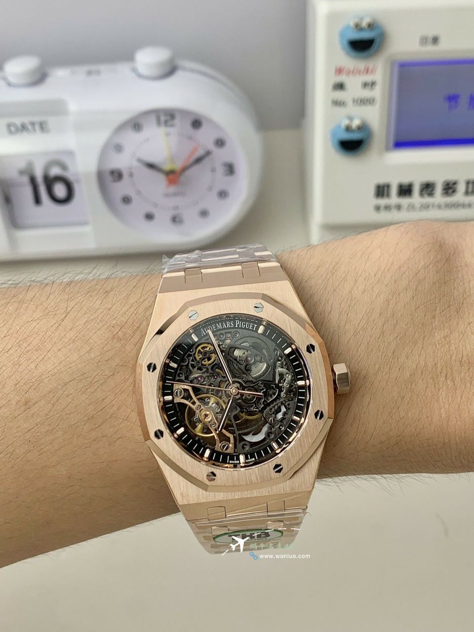 THB Factory Audemars Piguet Royal Oak 100% replica imitation 15407ST.OO.1220ST.01和15407OR.OO.1220OR.01 watch / AP295