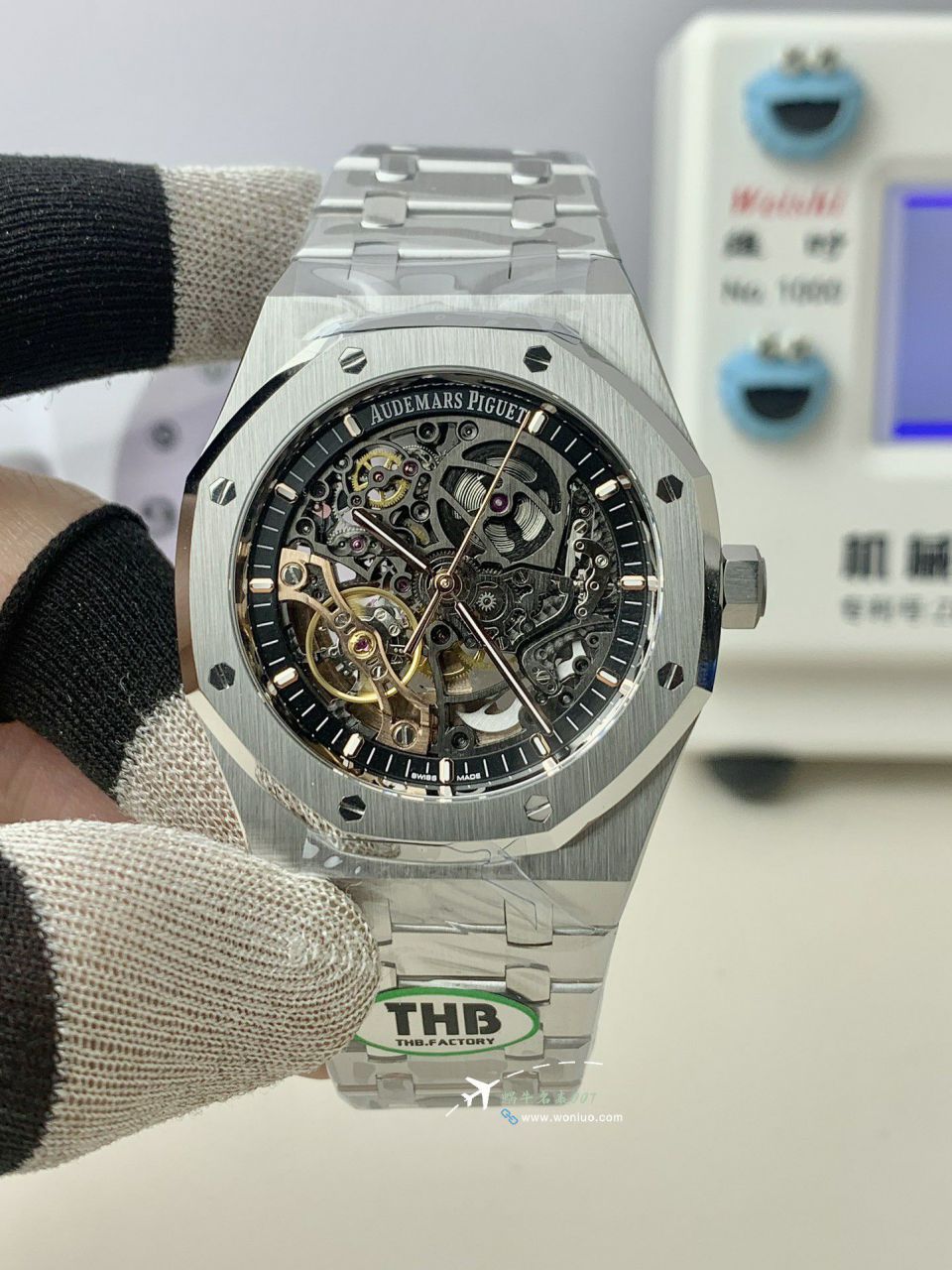 THB Factory Audemars Piguet Royal Oak 100% replica imitation 15407ST.OO.1220ST.01和15407OR.OO.1220OR.01 watch / AP295