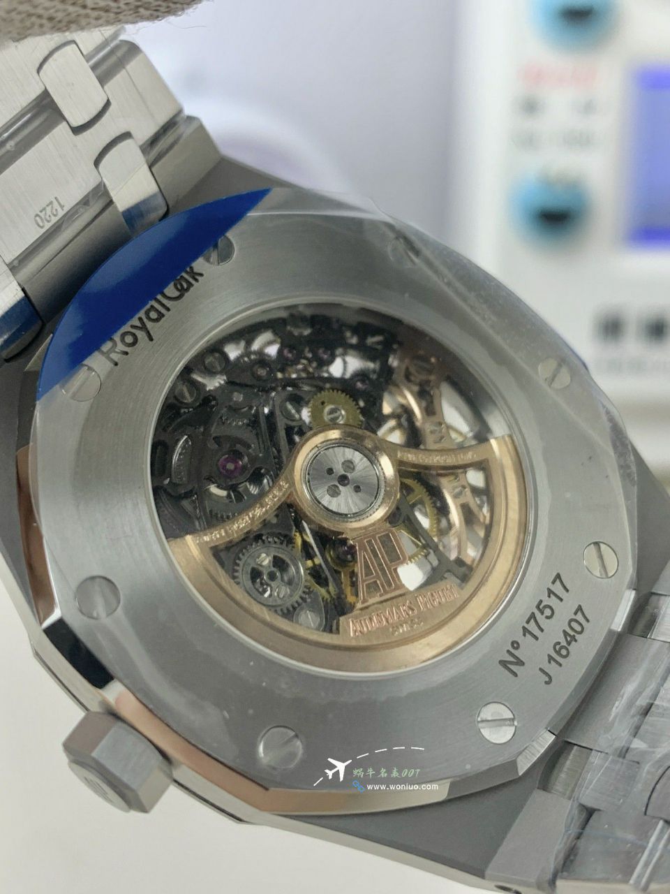 THB Factory Audemars Piguet Royal Oak 100% replica imitation 15407ST.OO.1220ST.01和15407OR.OO.1220OR.01 watch / AP295