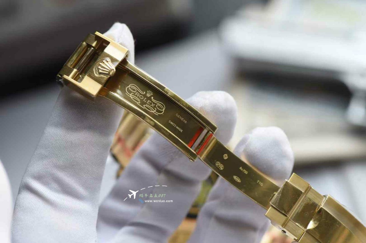 QF Matching weight version 172g Rolex Daytona  Green-faced Gold Daytona   imitation  replica  watchm116508-0013 watches  / R906