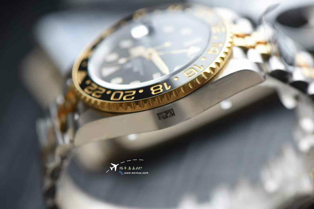 Clean Rolex GMT-Master GMT Two-Tone Gold  Preserved egg bezel    replica imitation  watchm126713grnr-0001 watches  / R908