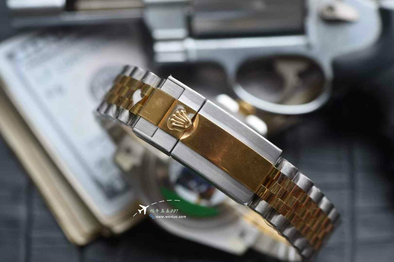 Clean Rolex GMT-Master GMT Two-Tone Gold  Preserved egg bezel    replica imitation  watchm126713grnr-0001 watches  / R908