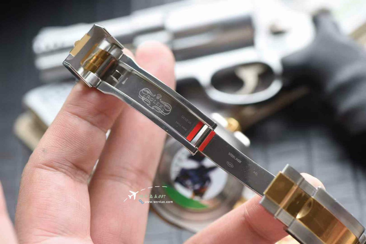 Clean Rolex GMT-Master GMT Two-Tone Gold  Preserved egg bezel    replica imitation  watchm126713grnr-0001 watches  / R908