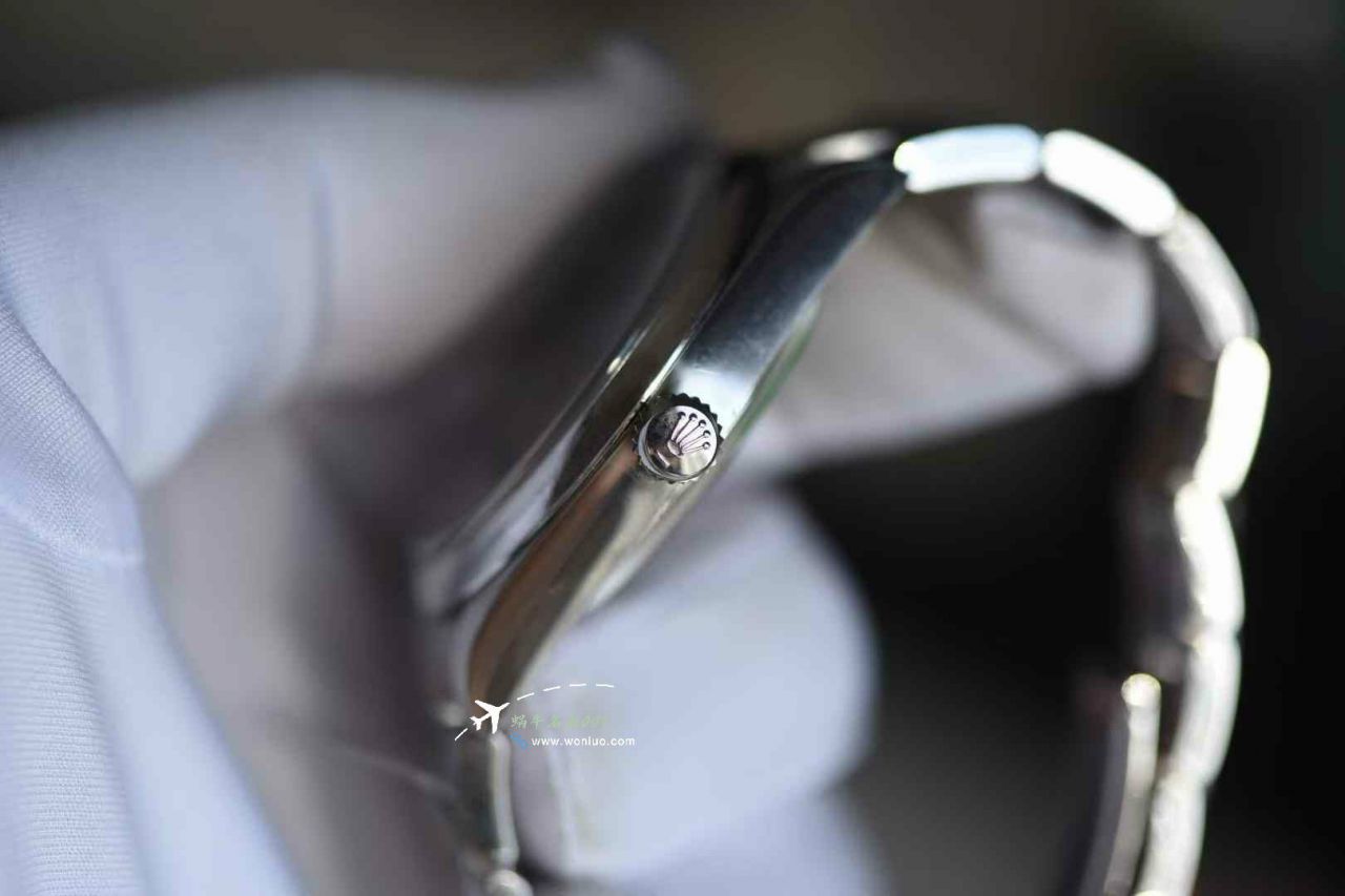  Video review Clean Rolex Oyster Perpetual  Rainbow  Balloon  Dial 100% replica imitation 124300-0008（ 41 mm ） watches  / R910