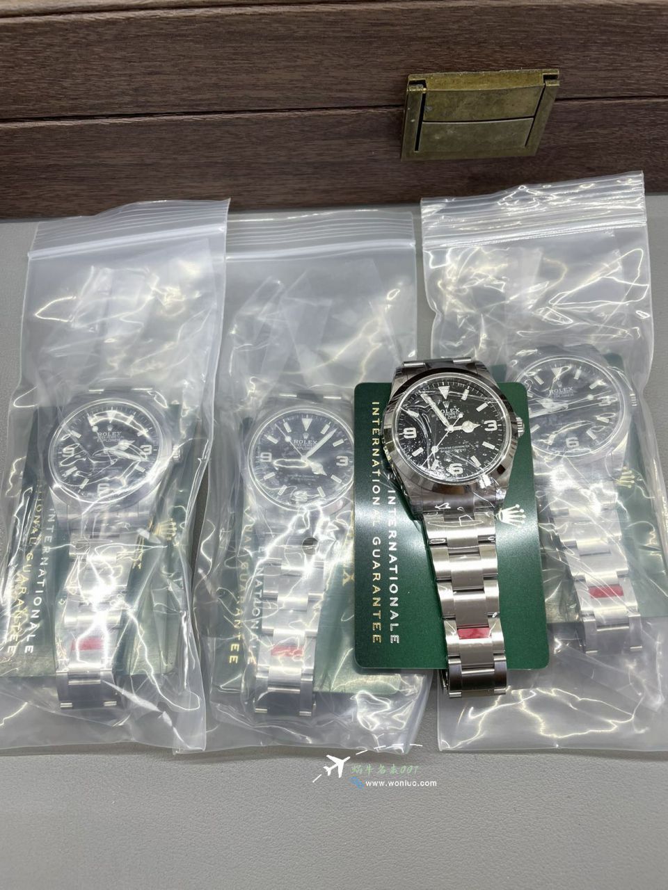  Video review vs Rolex  Explorer  40  mm best replica imitation  watch series m224270-0001 watches  / R913