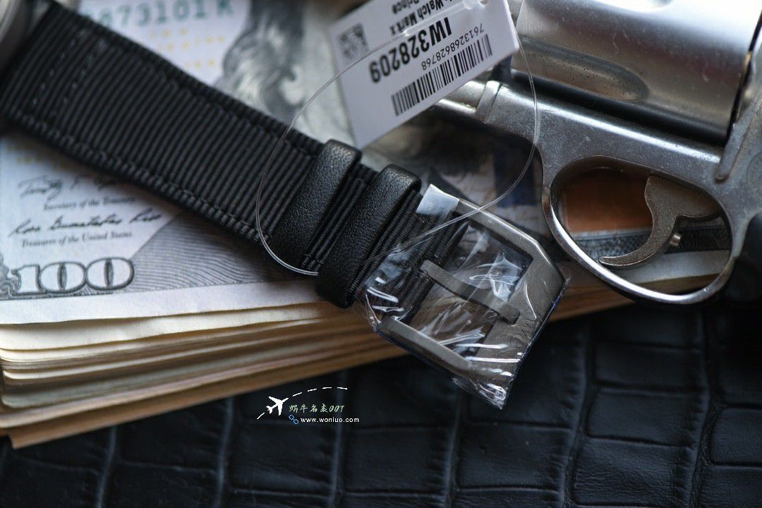  Video review V7 Factory  IWC IW328209   replica imitation  Big Pilot  Mark XX Collection  Swiss 空中巡逻兵钛金属 Limited Edition  watches  / WG633