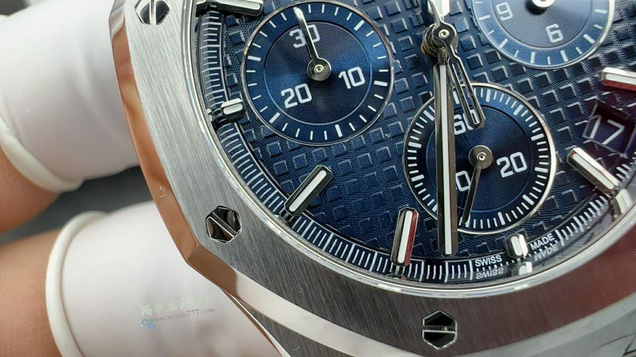 Audemars Piguet Audemars Piguet Royal Oak 100% replica imitation 26240ST.OO.1320ST.05 watches  / AP300