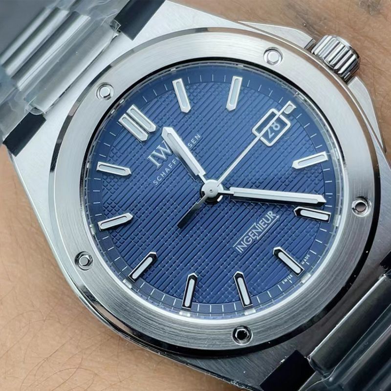V7 Factory  New models  blue surface  IWC TOP replica imitation  Engineer  series IW328907 watches 