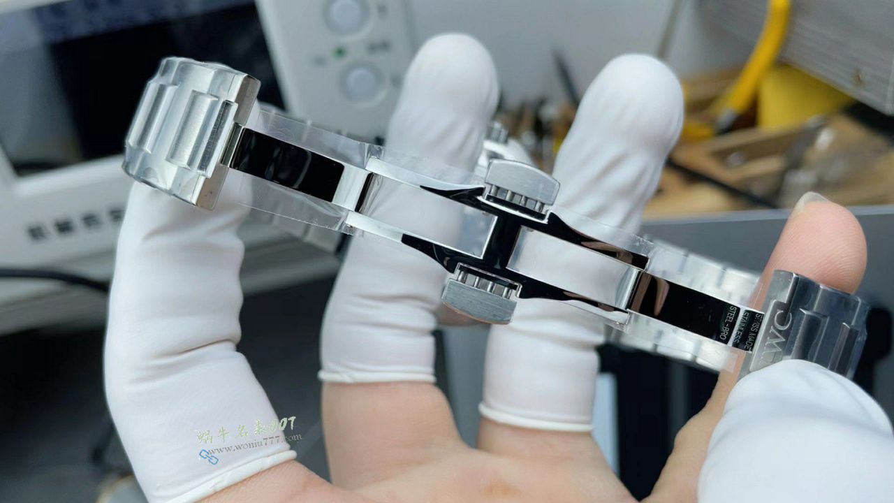 V7 Factory  New models  blue surface  IWC TOP replica imitation  Engineer  series IW328907 watches  / WG637