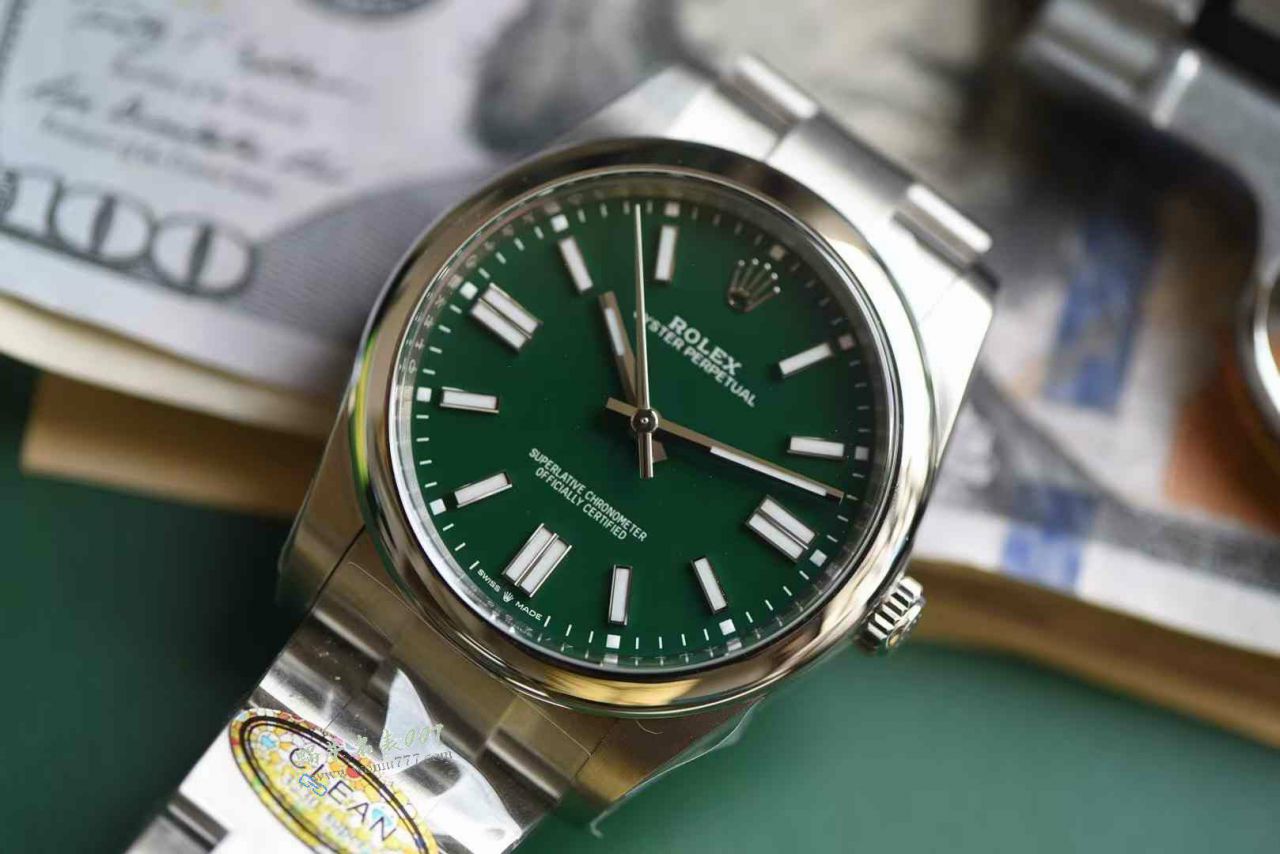 Clean Rolex Oyster Perpetual 41 series  imitation m124300-0005 watches  / R935