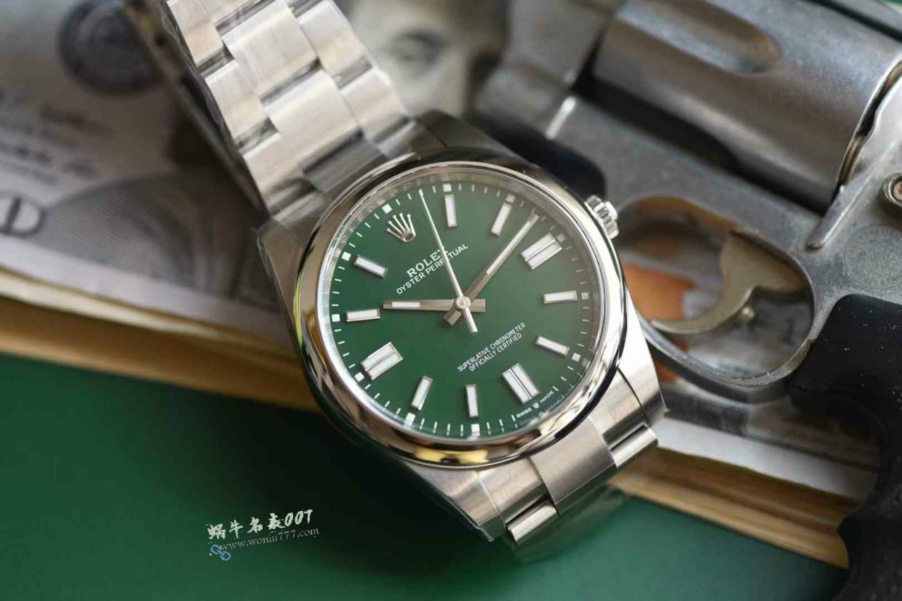 Clean Rolex Oyster Perpetual 41 series  imitation m124300-0005 watches  / R935