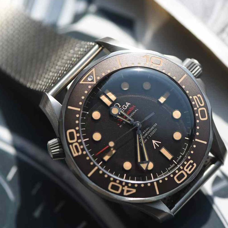 VS 007 The ultimate hit ！ Titanium mesh strap Omegabest imitation  No Time to Die   Seamaster 300 meters 210.90.42.20.01.001 watches 