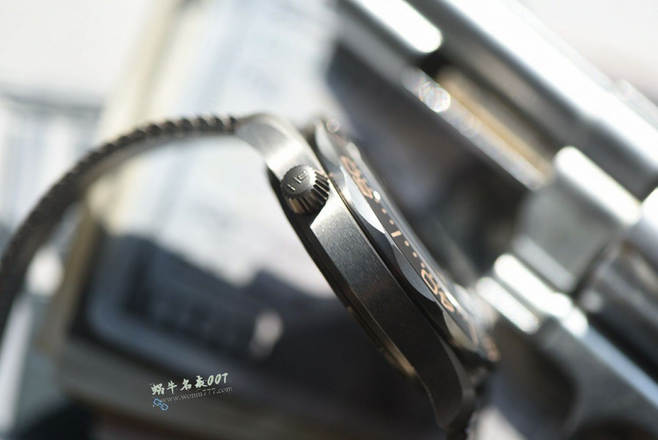 VS 007 The ultimate hit ！ Titanium mesh strap Omegabest imitation  No Time to Die   Seamaster 300 meters 210.90.42.20.01.001 watches  / VS816