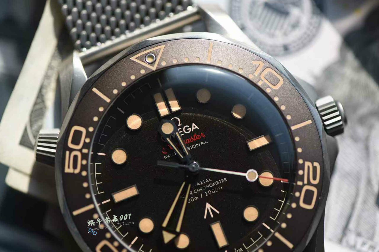 VS 007 The ultimate hit ！ Titanium mesh strap Omegabest imitation  No Time to Die   Seamaster 300 meters 210.90.42.20.01.001 watches  / VS816