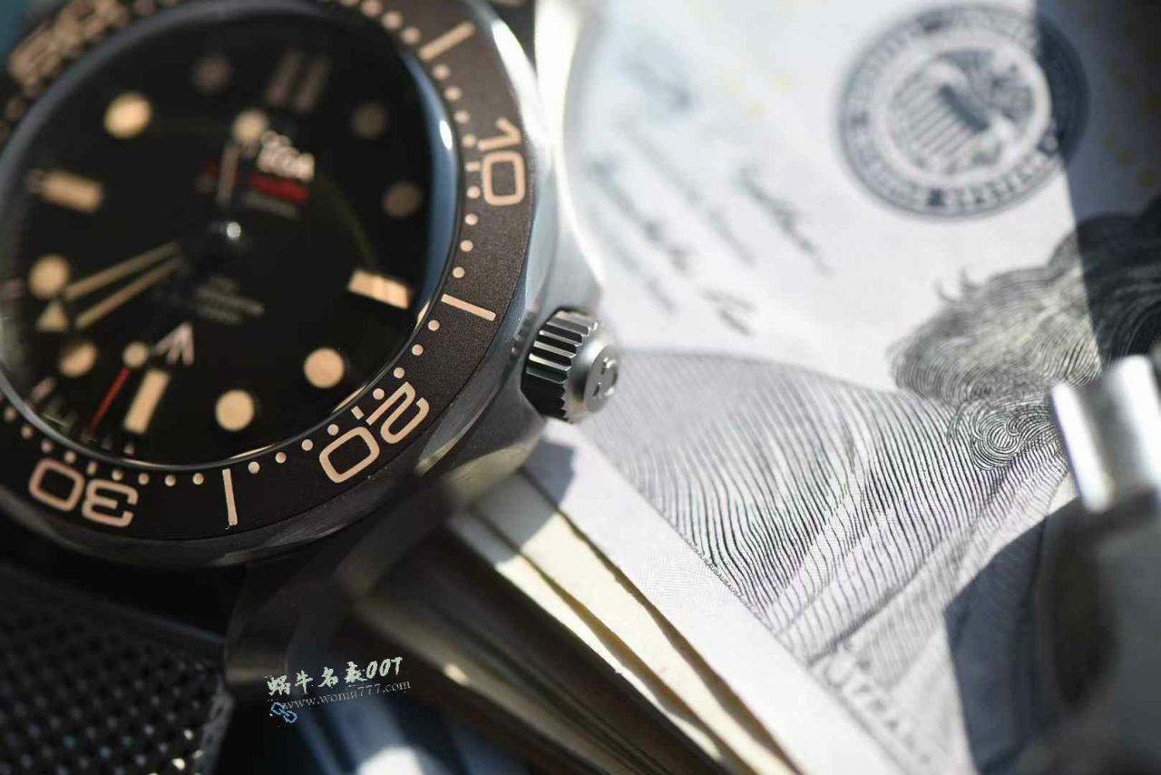 VS 007 The ultimate hit ！ Titanium mesh strap Omegabest imitation  No Time to Die   Seamaster 300 meters 210.90.42.20.01.001 watches  / VS816
