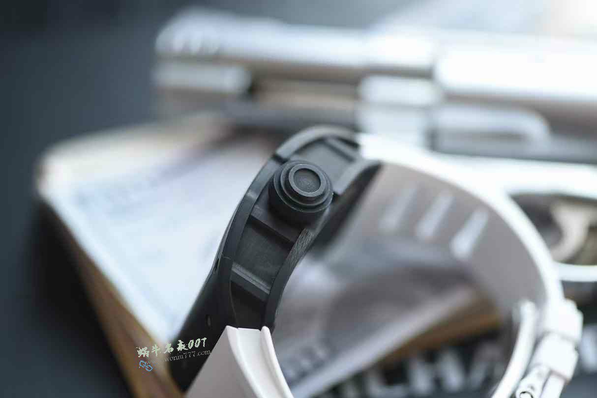  Video review APS  RICHARD MILLE  best imitation RM055 watch / APSRM055B