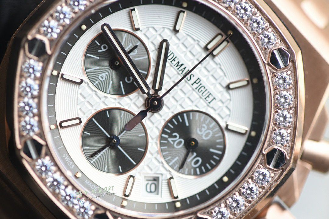 DuckAudemars Piguet Royal Oak  Offshore   imitation  Women watch26231ST.ZZ.D027CA.01 watches  / AP303