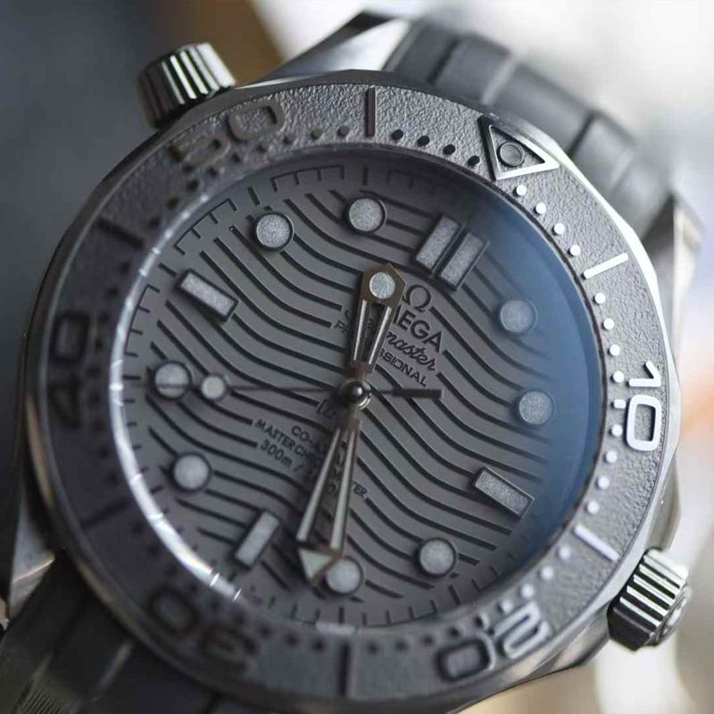  Video review  Omega Seamaster 300 meters  replica imitation  Darth Vader 210.92.44.20.01.003 watches 