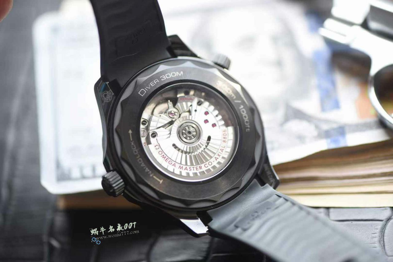  Video review  Omega Seamaster 300 meters  replica imitation  Darth Vader 210.92.44.20.01.003 watches  / VS817