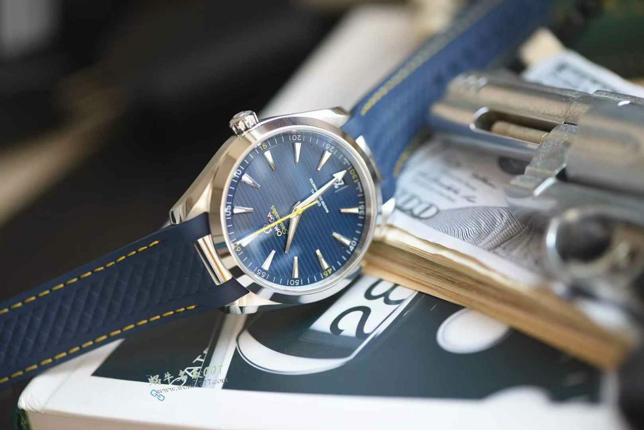 VS Omega Seamaster 150 Bumblebee  replica imitation  series 220.12.41.21.03.009 watches  / VS818