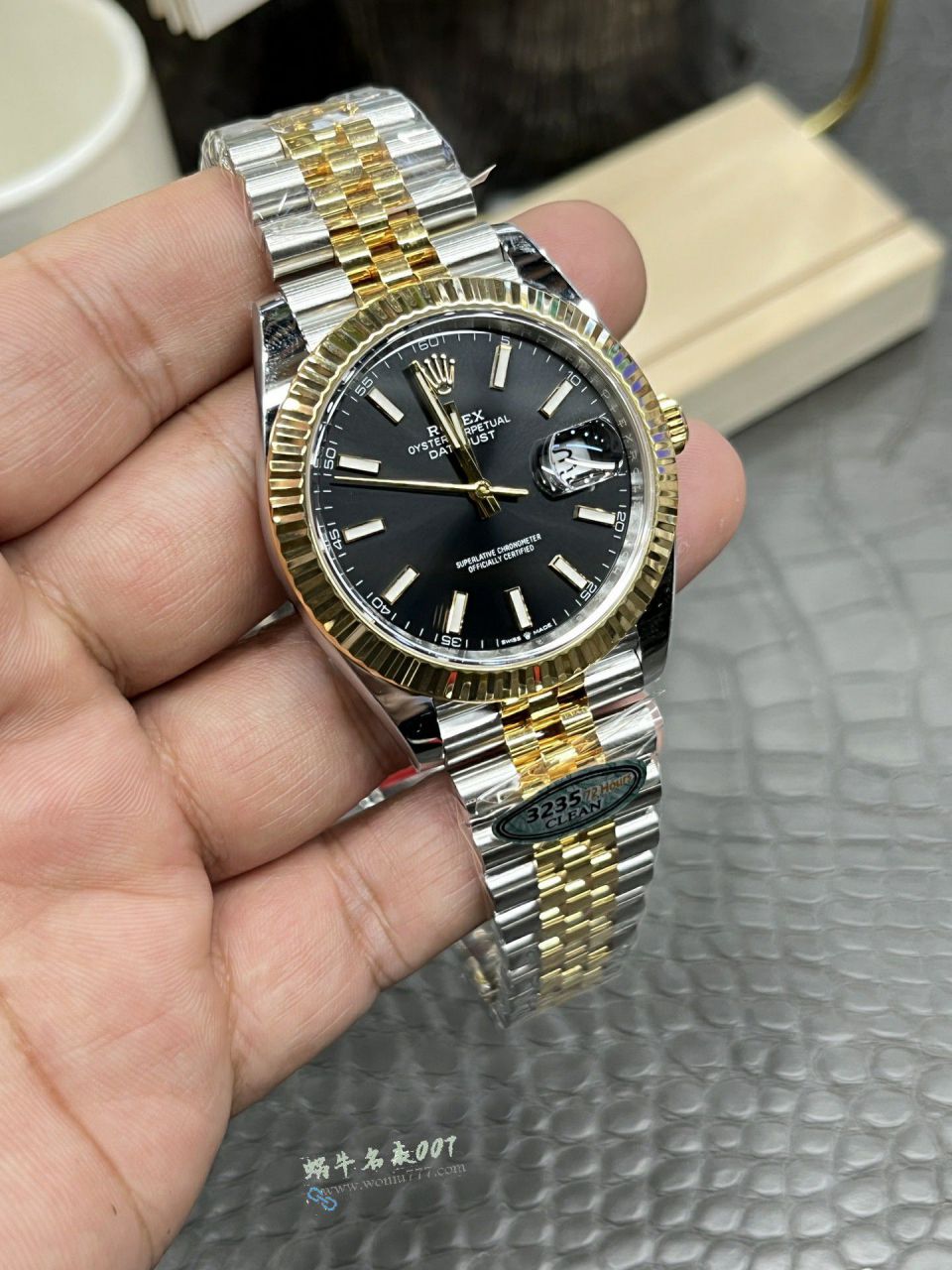 clean Rolex Datejust 41MM replica imitation m126334-0006 watches  / R956