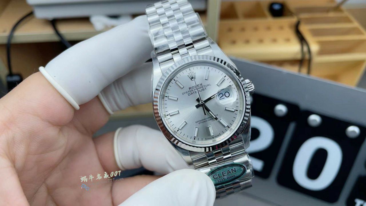 clean Rolex Datejust 41MM replica imitation m126334-0006 watches  / R956