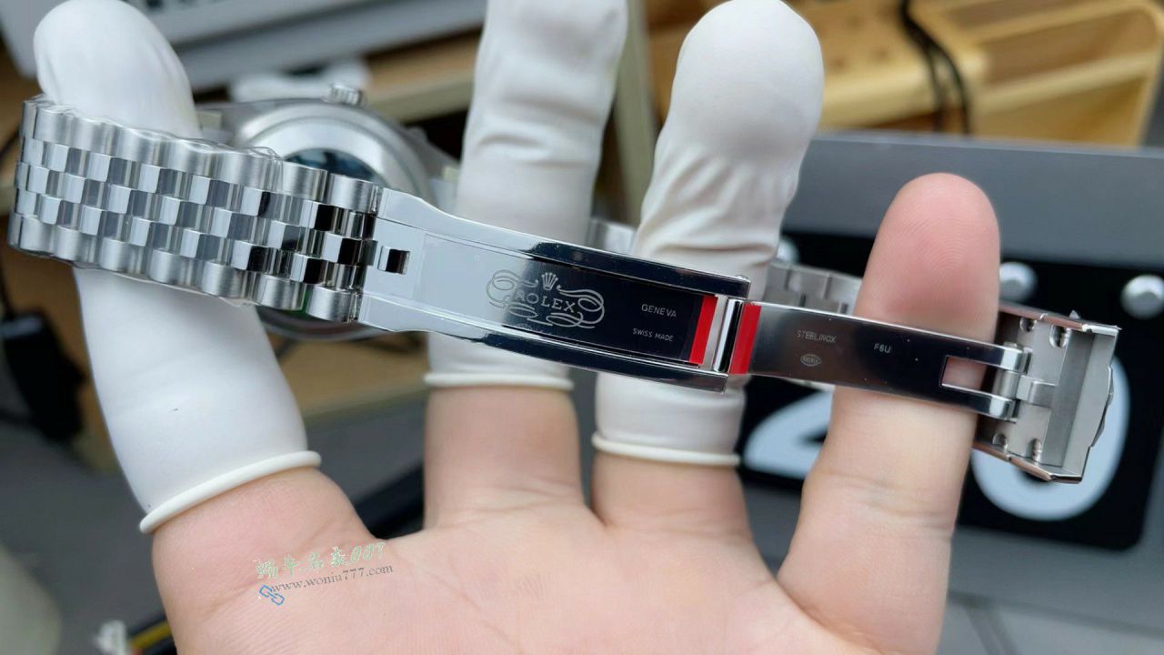 clean Rolex Datejust 41MM replica imitation m126334-0006 watches  / R956