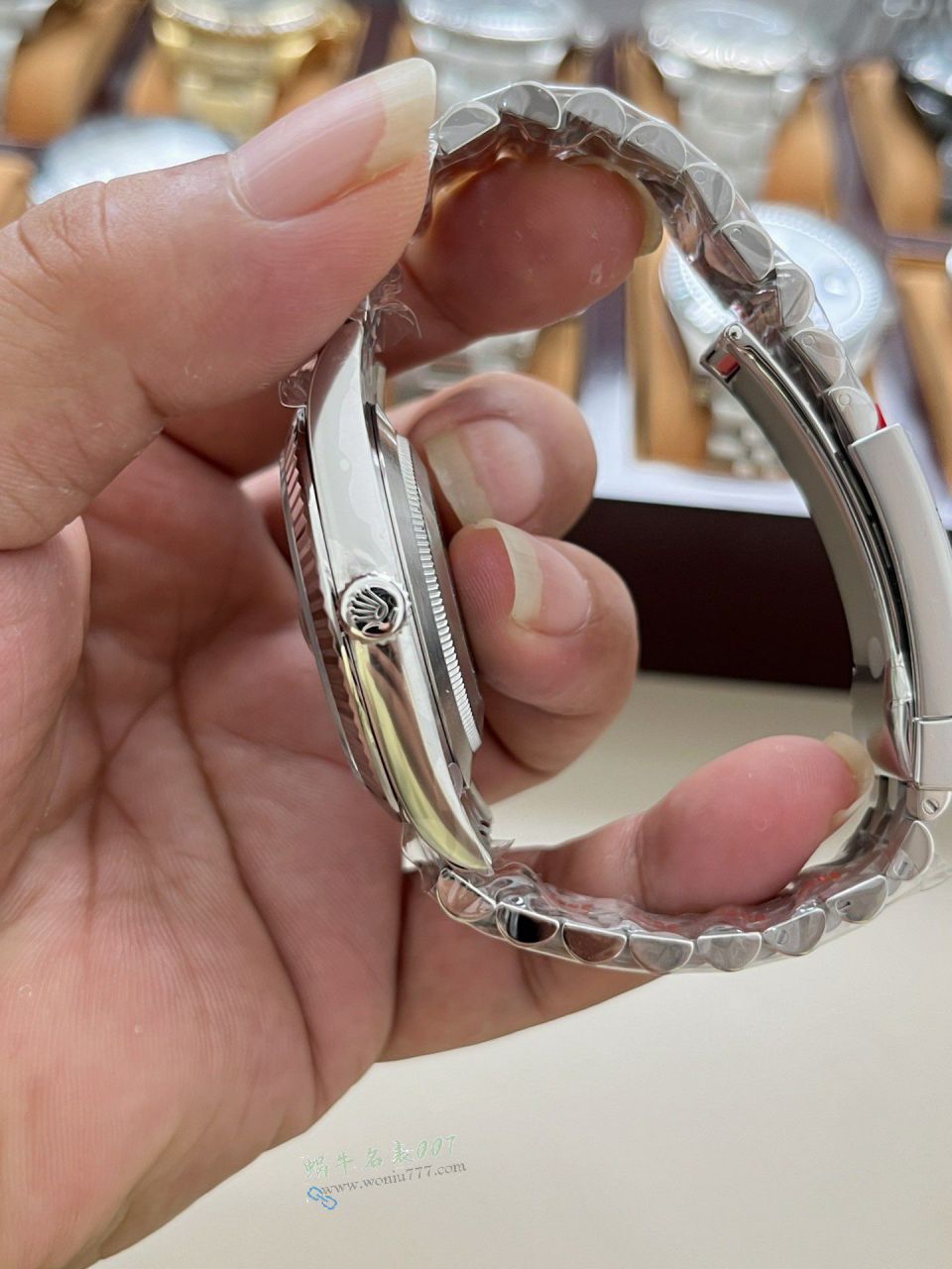 clean Rolex Datejust 41MM replica imitation m126334-0006 watches  / R956