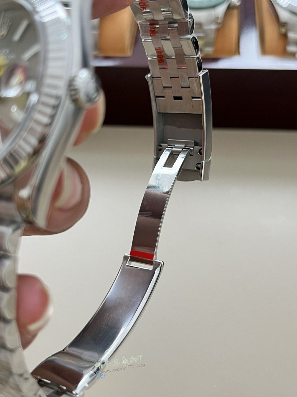 clean Rolex Datejust 41MM replica imitation m126334-0006 watches  / R956