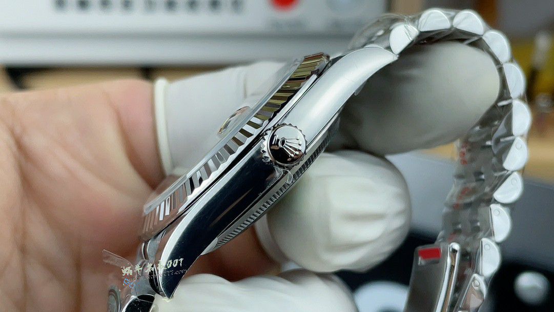 clean Rolex Datejust 41MM replica imitation m126334-0006 watches  / R956